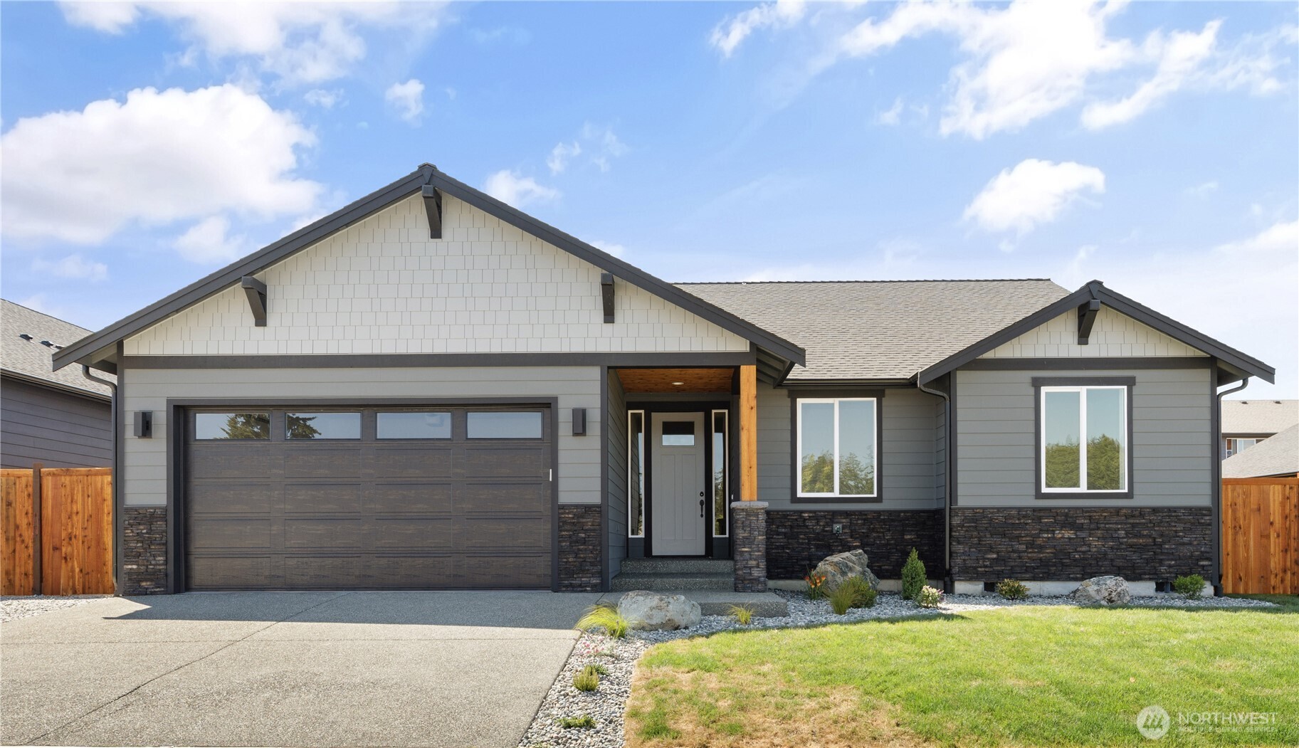 Oak Harbor, Washington, 98277, United States, 4 Bedrooms Bedrooms, ,1 BathroomBathrooms,Residential,For Sale,1939652