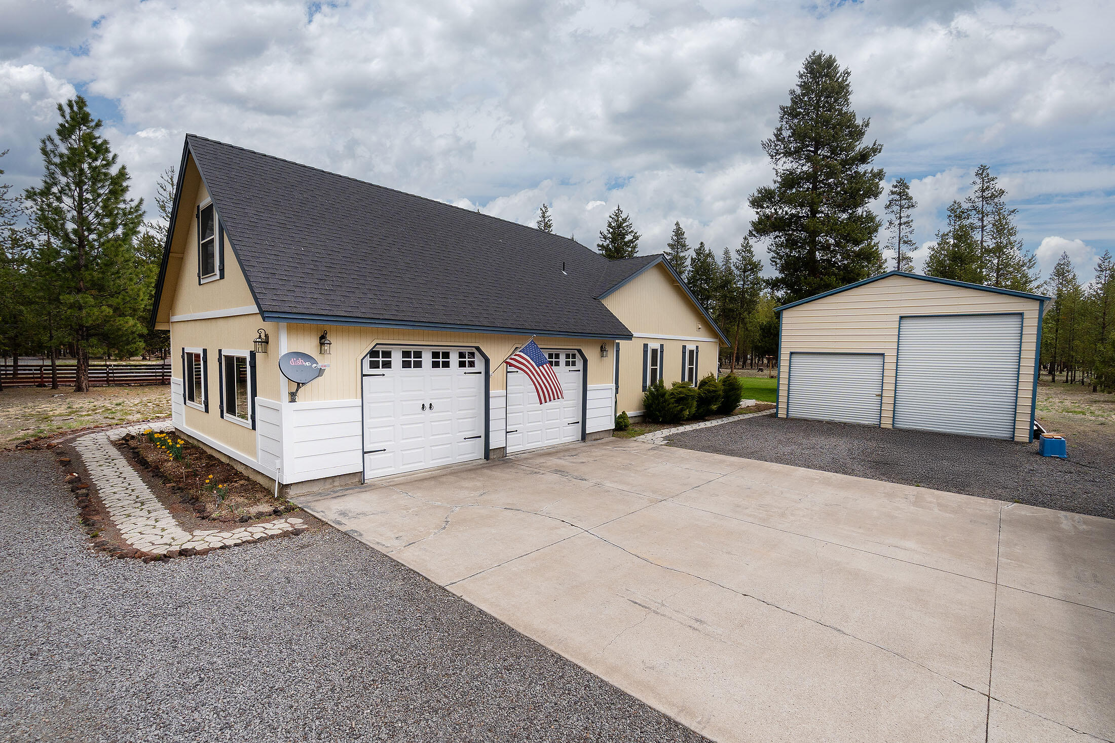 La Pine, Oregon, 97739, United States, 3 Bedrooms Bedrooms, ,2 BathroomsBathrooms,Residential,For Sale,1821567