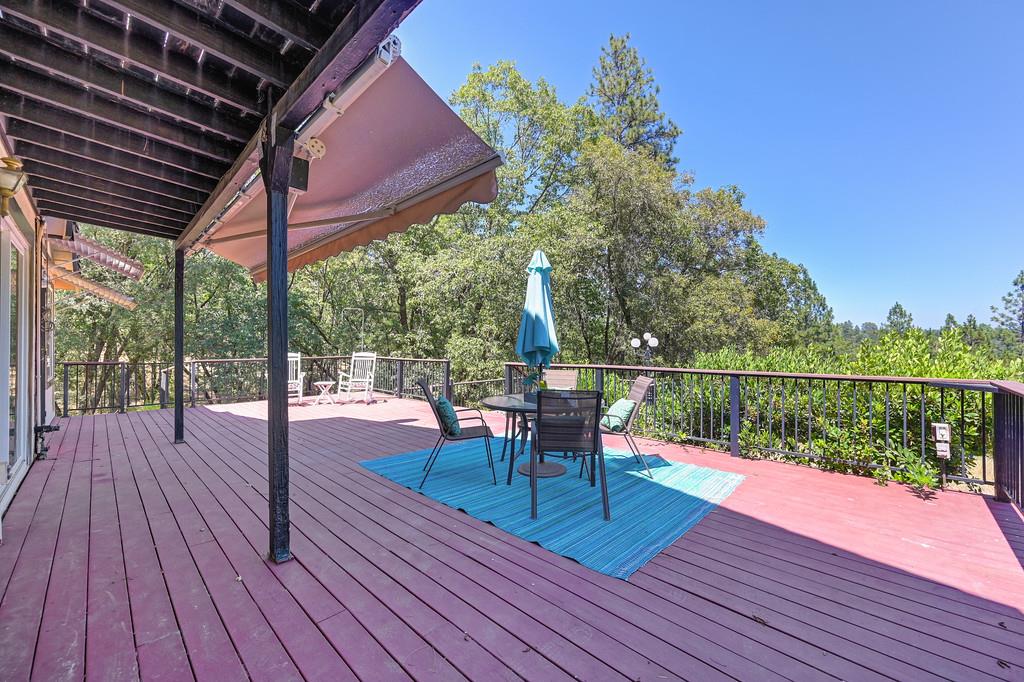 Applegate, California, 95703, United States, 3 Bedrooms Bedrooms, ,3 BathroomsBathrooms,Residential,For Sale,1912050