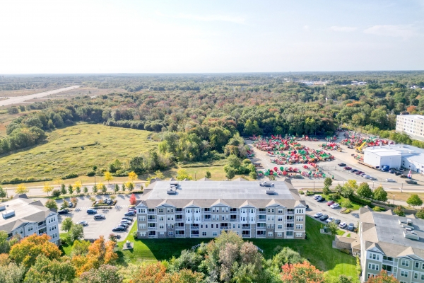 Weymouth, Massachusetts, 02190, United States, 2 Bedrooms Bedrooms, ,2 BathroomsBathrooms,Residential,For Sale,1978369