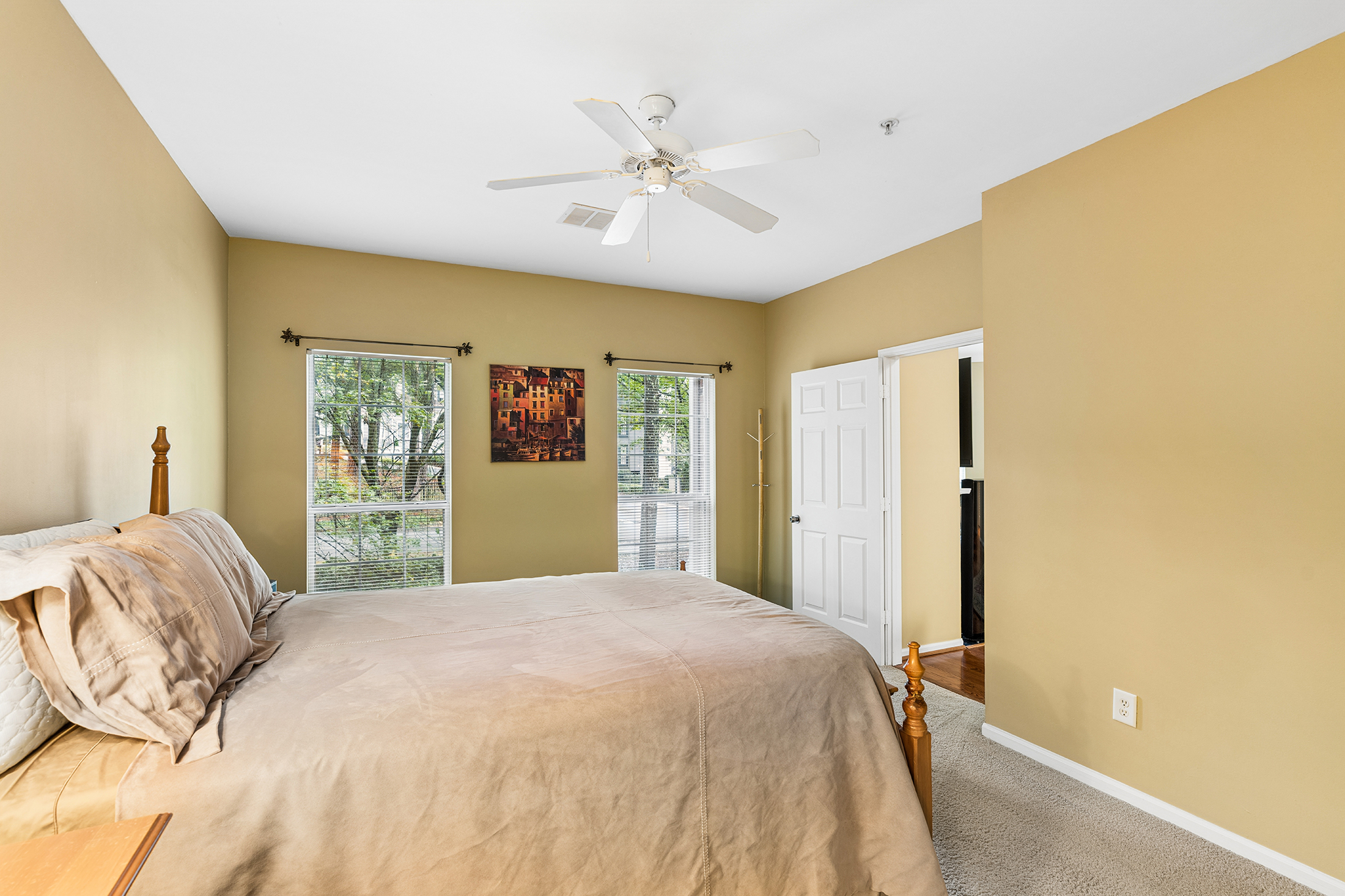  Comfort and Convenience in Gated Brighton Court - 物件實景