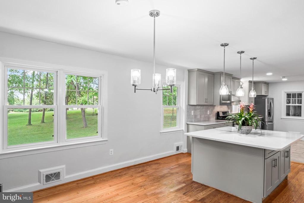 Falls Church, Virginia, 22043, United States, 5 Bedrooms Bedrooms, ,3 BathroomsBathrooms,Residential,For Sale,1977846