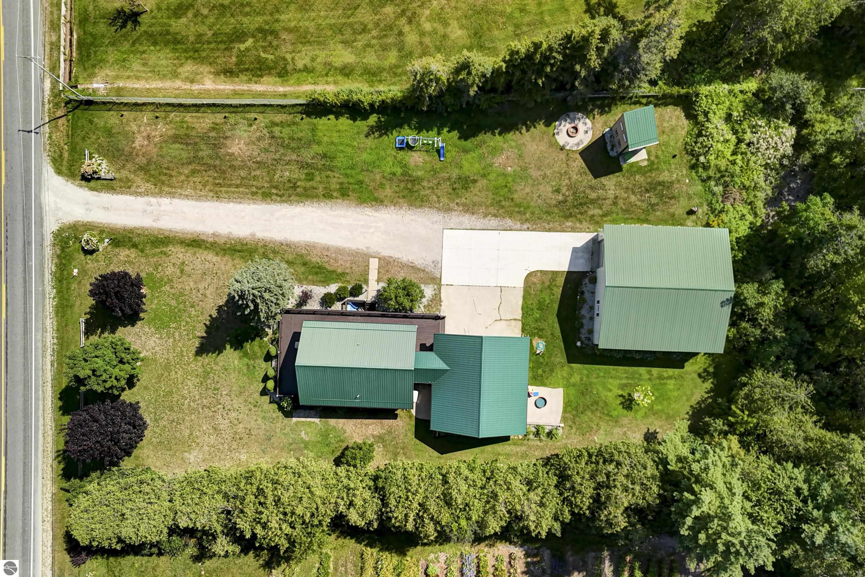 Cedar, Michigan, 49621, United States, 4 Bedrooms Bedrooms, ,2 BathroomsBathrooms,Residential,For Sale,1917119