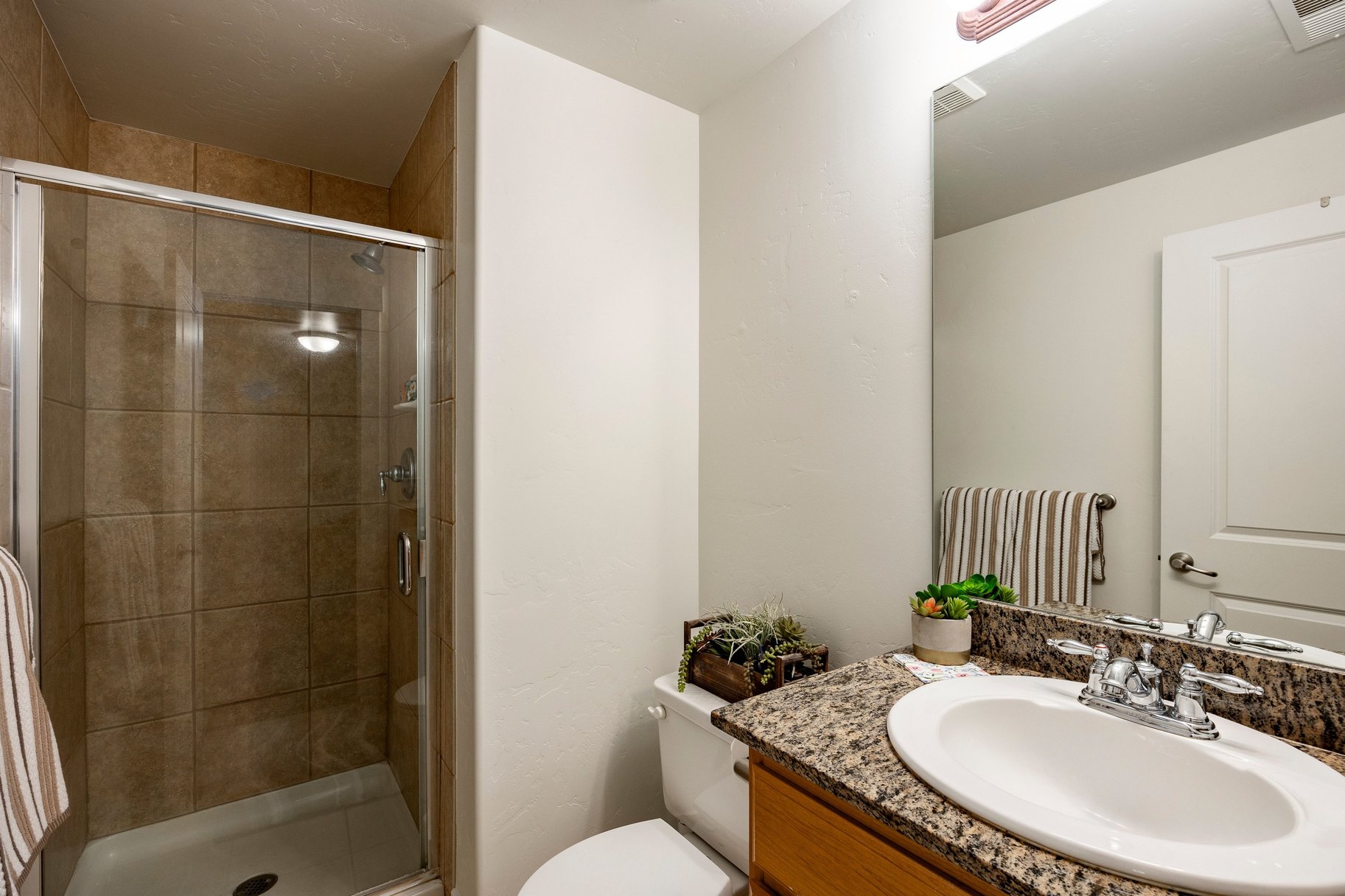  4-bedroom townhome in the Highly Desired Bear Hollow Community - 物件實景