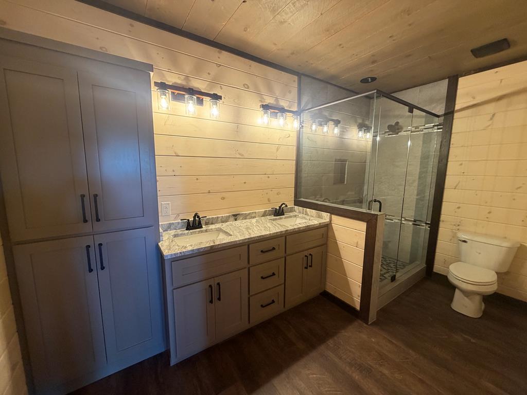 Mineral Bluff, Georgia, 30559, United States, 4 Bedrooms Bedrooms, ,4 BathroomsBathrooms,Residential,For Sale,2010498