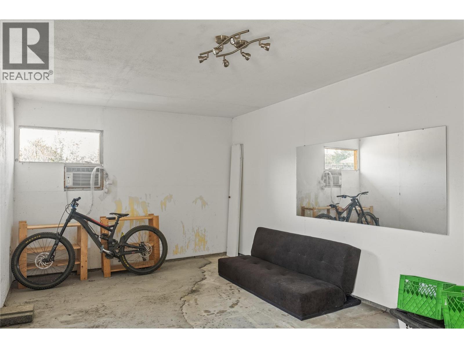 VERNON, British Columbia, V1T 1L1, CA, 3 Bedrooms Bedrooms, ,2 BathroomsBathrooms,Residential,For Sale,1948714