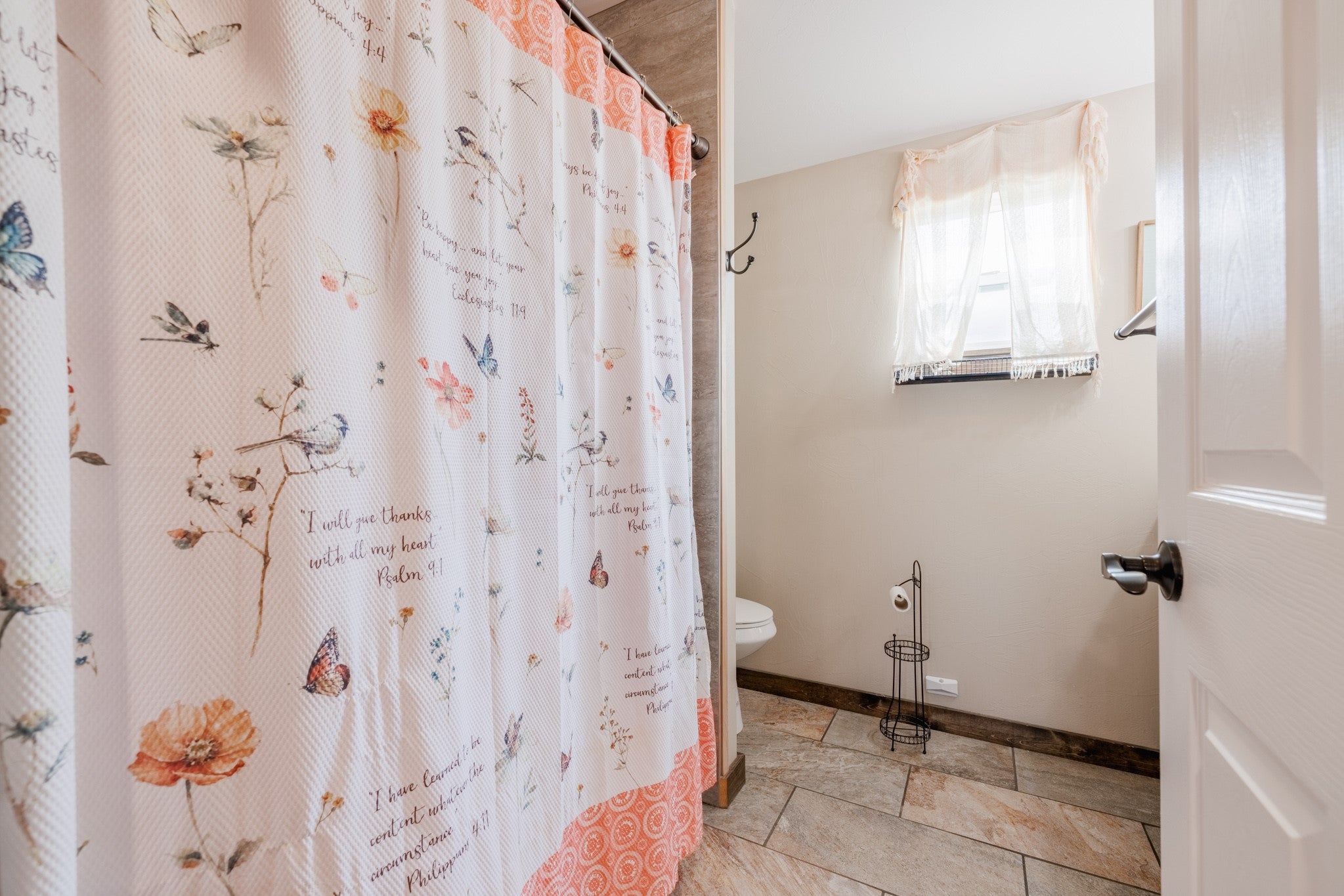 Helena, Montana, 59602, United States, 3 Bedrooms Bedrooms, ,2 BathroomsBathrooms,Residential,For Sale,1837520