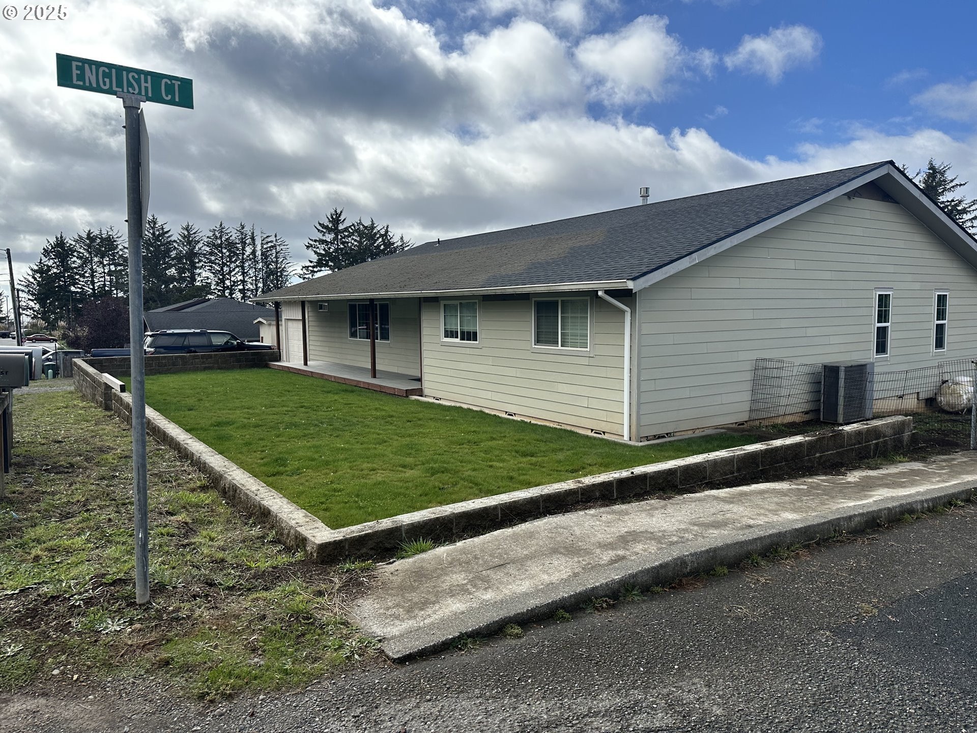 Brookings, Oregon, 97415, United States, 3 Bedrooms Bedrooms, ,3 BathroomsBathrooms,Residential,For Sale,1977245