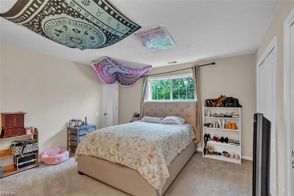 Virginia Beach, Virginia, 23456, United States, 6 Bedrooms Bedrooms, ,4 BathroomsBathrooms,Residential,For Sale,1942829