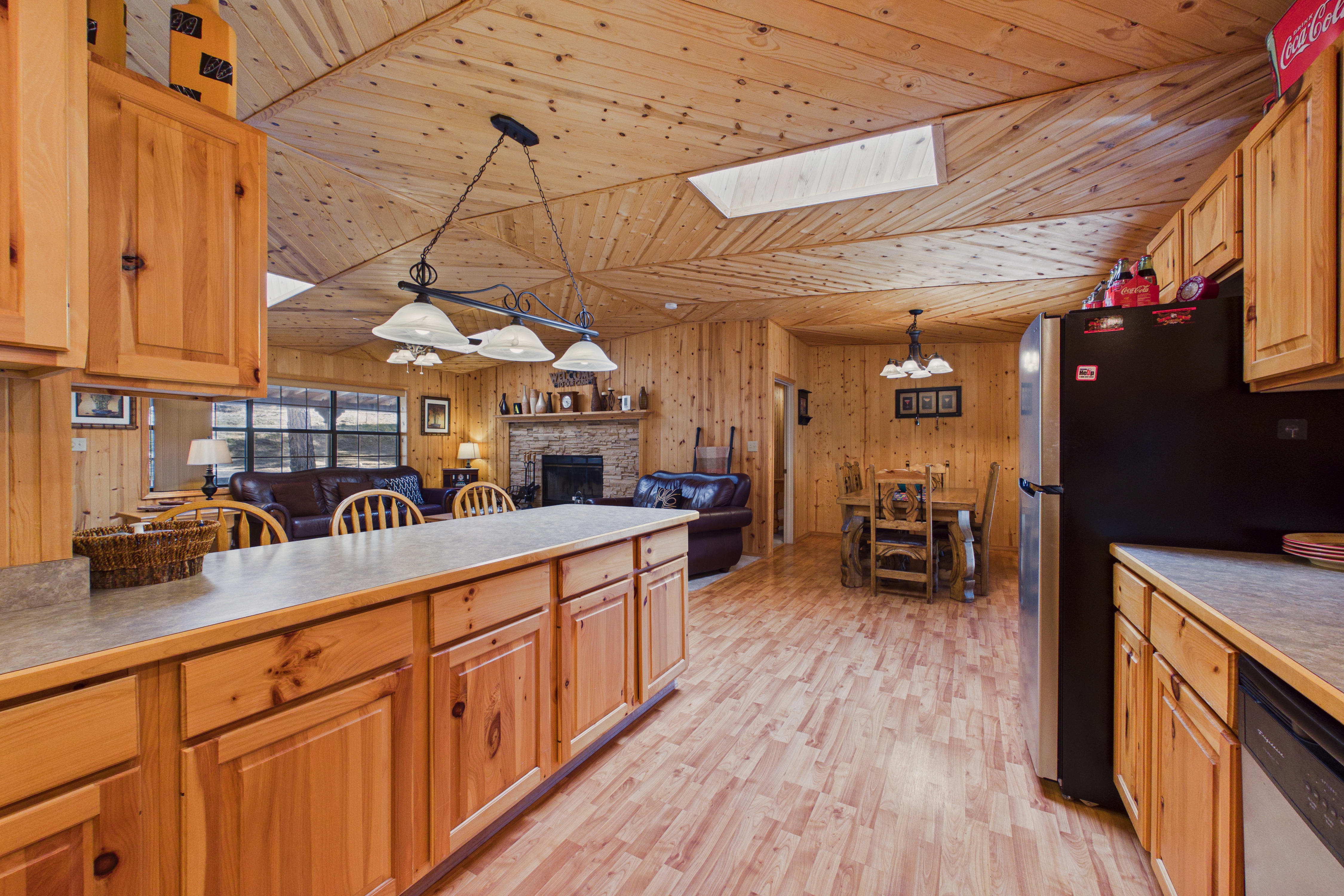 Alto, New Mexico, 88312, United States, 3 Bedrooms Bedrooms, ,2 BathroomsBathrooms,Residential,For Sale,2044418