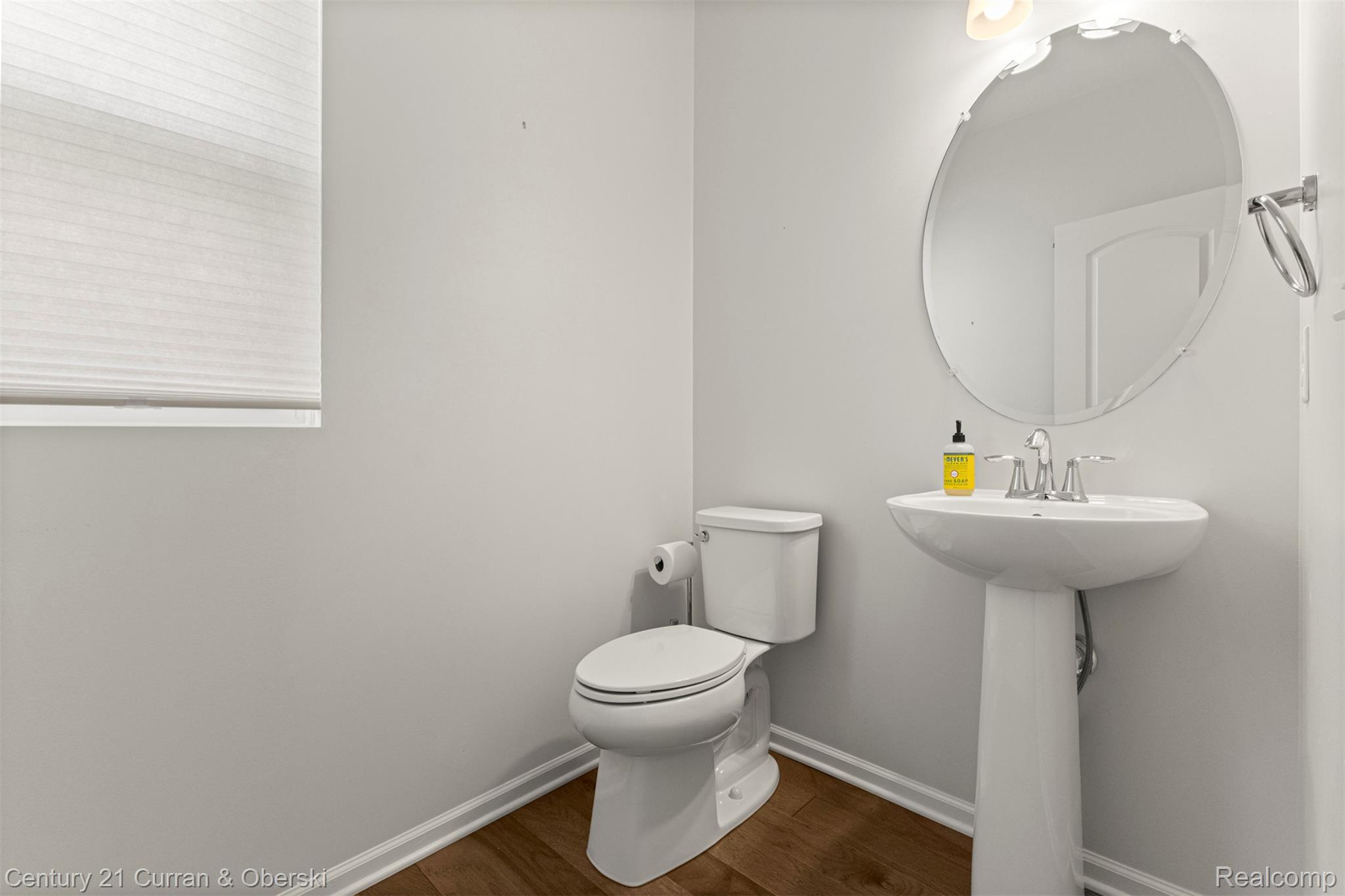 Saline Township, Michigan, 48176, United States, 4 Bedrooms Bedrooms, ,3 BathroomsBathrooms,Residential,For Sale,2048754