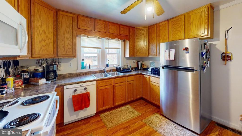 RIO, West Virginia, 26755, United States, 4 Bedrooms Bedrooms, ,2 BathroomsBathrooms,Residential,For Sale,1793735
