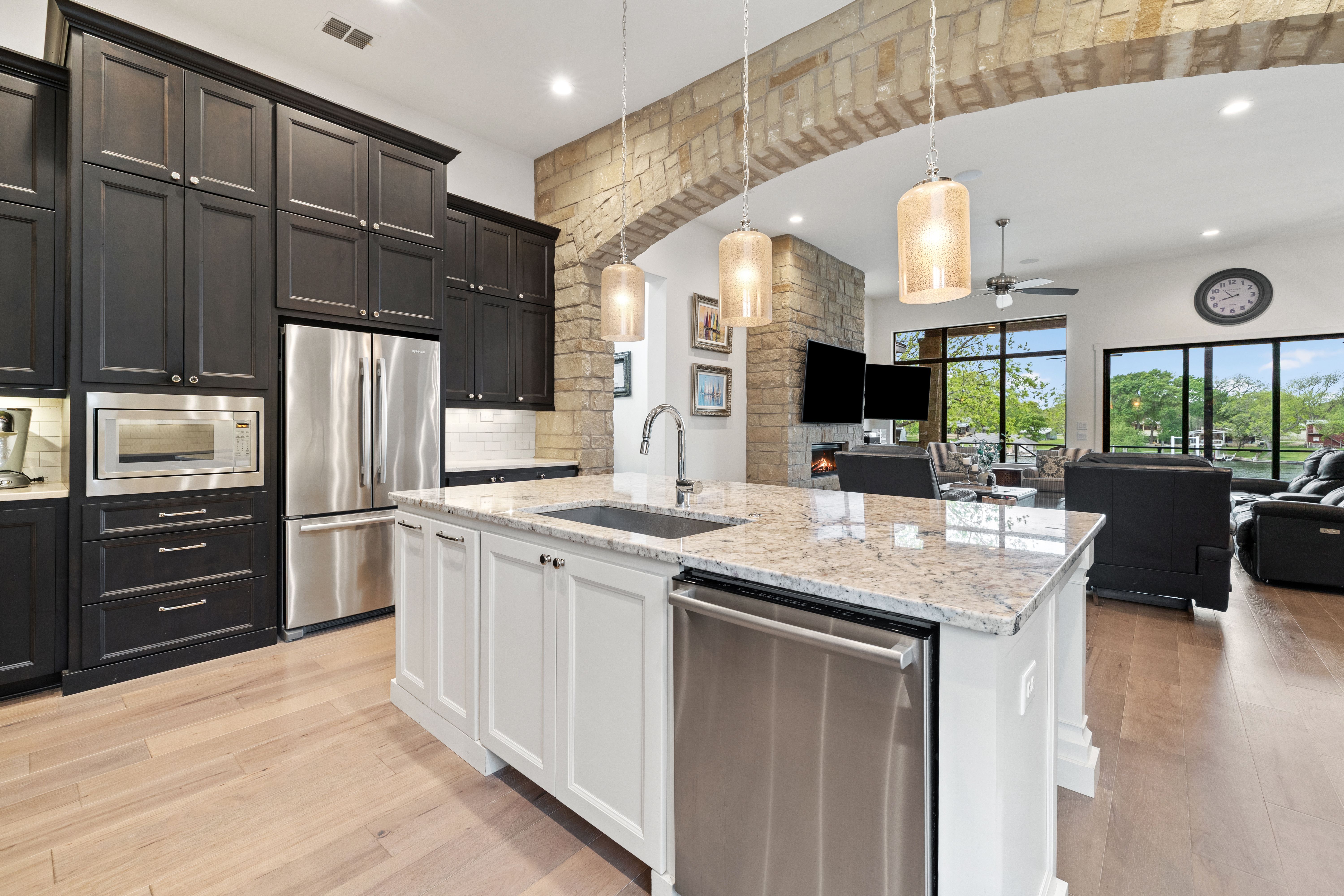  Waterfront Living on Lake LBJ - 物件實景
