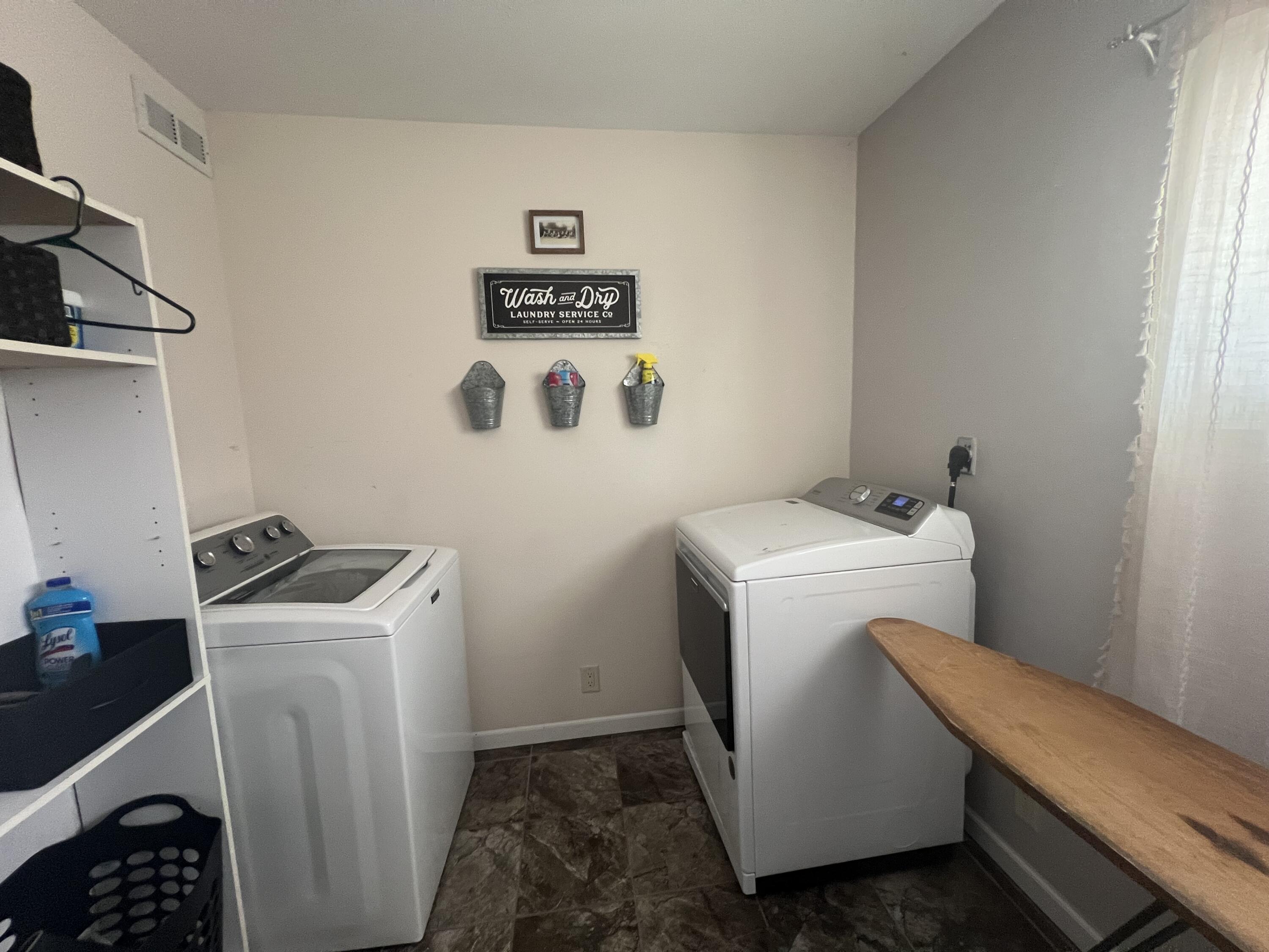 Fremont, Michigan, 49412, United States, 3 Bedrooms Bedrooms, ,2 BathroomsBathrooms,Residential,For Sale,1743034