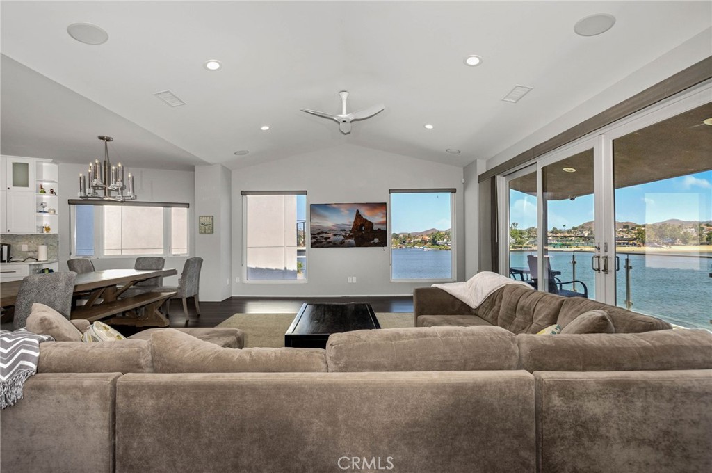 Canyon Lake, California, 92587, United States, 6 Bedrooms Bedrooms, ,5 BathroomsBathrooms,Residential,For Sale,1872277
