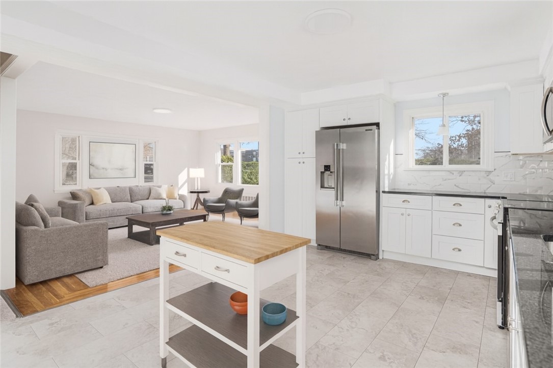 Providence, Rhode Island, 02809, United States, 3 Bedrooms Bedrooms, ,1 BathroomBathrooms,Residential,For Sale,2003236