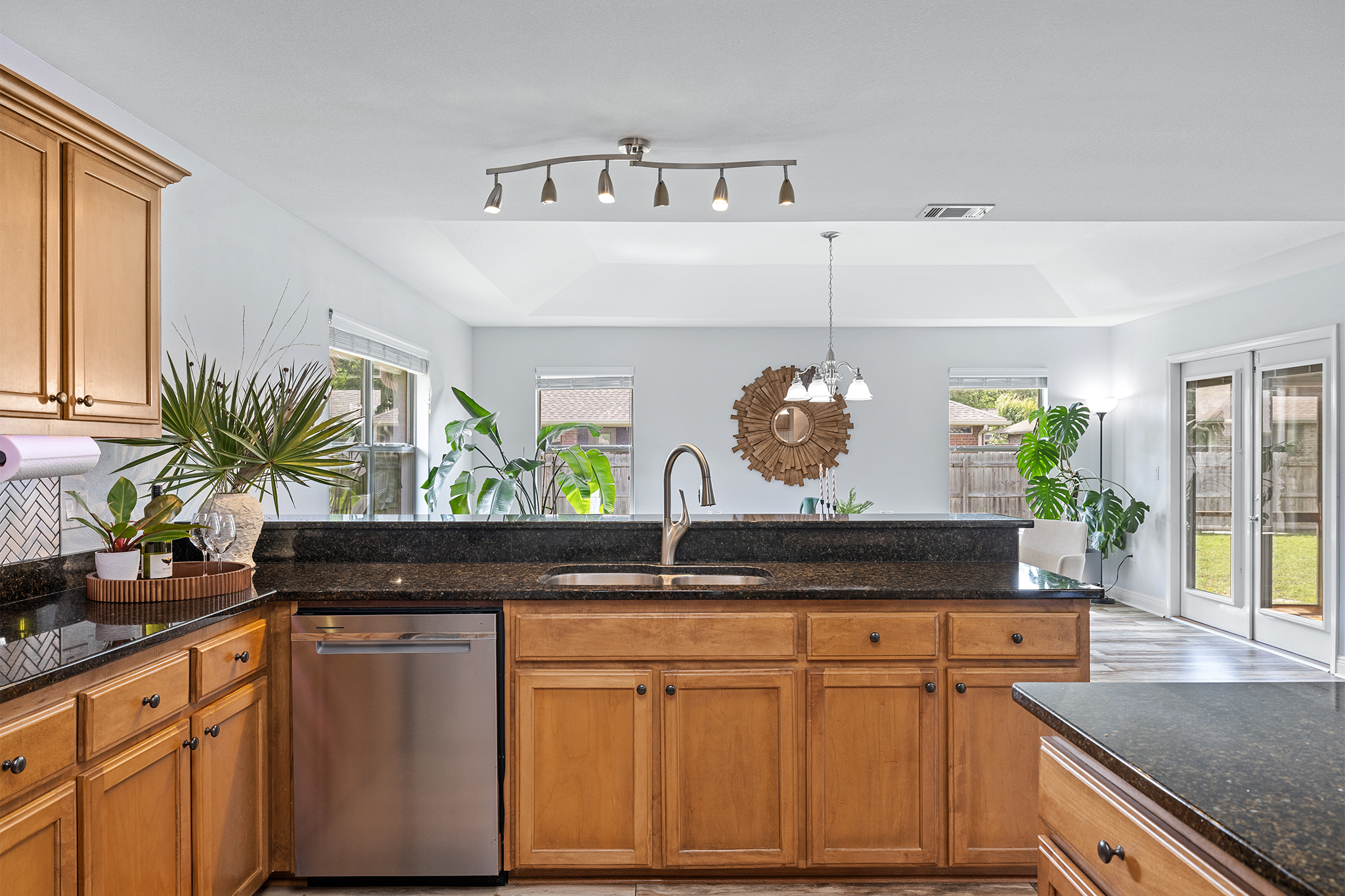  Spacious Craftsman in Summerset Estates - 物件實景