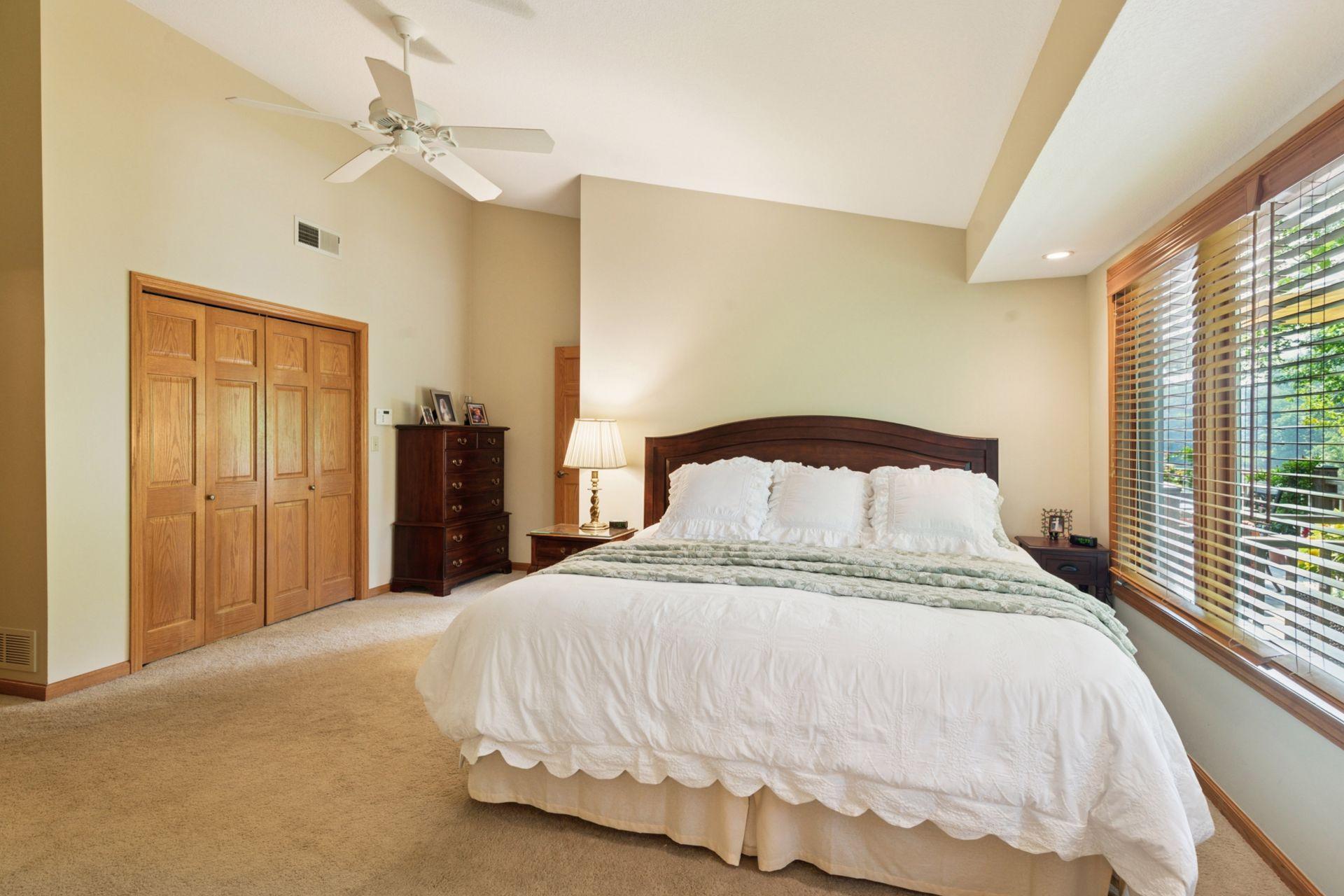 Edina, Minnesota, 55439, United States, 3 Bedrooms Bedrooms, ,2 BathroomsBathrooms,Residential,For Sale,1941919
