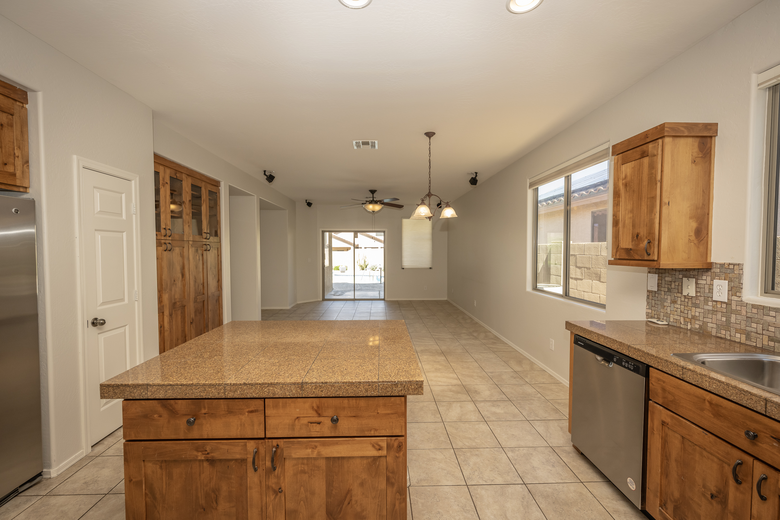 ANTHEM, Arizona, 85086, United States, 4 Bedrooms Bedrooms, ,2 BathroomsBathrooms,Residential,For Sale,1937627