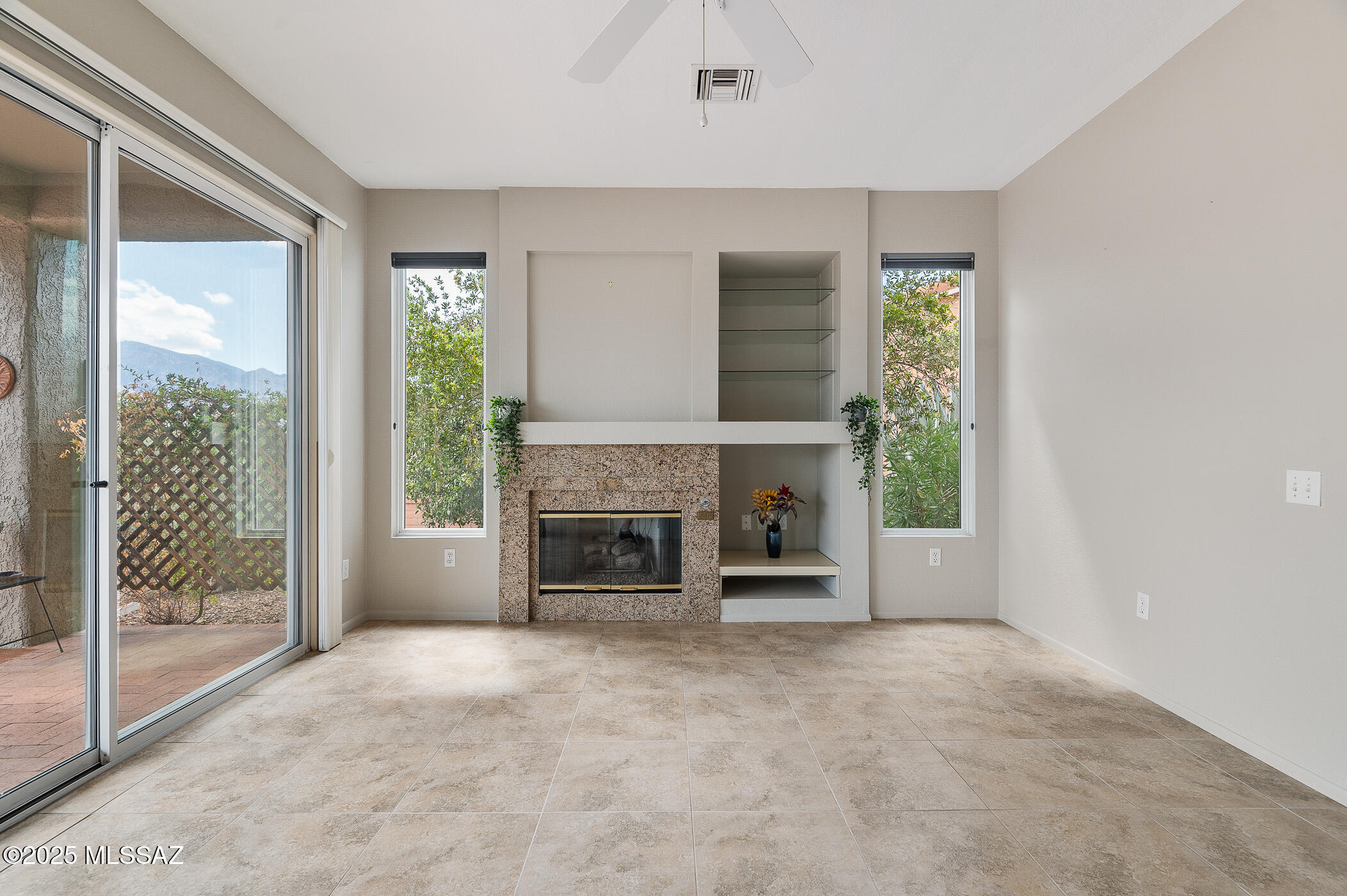 Oro Valley, Arizona, 85755, United States, 2 Bedrooms Bedrooms, ,2 BathroomsBathrooms,Residential,For Sale,1959033