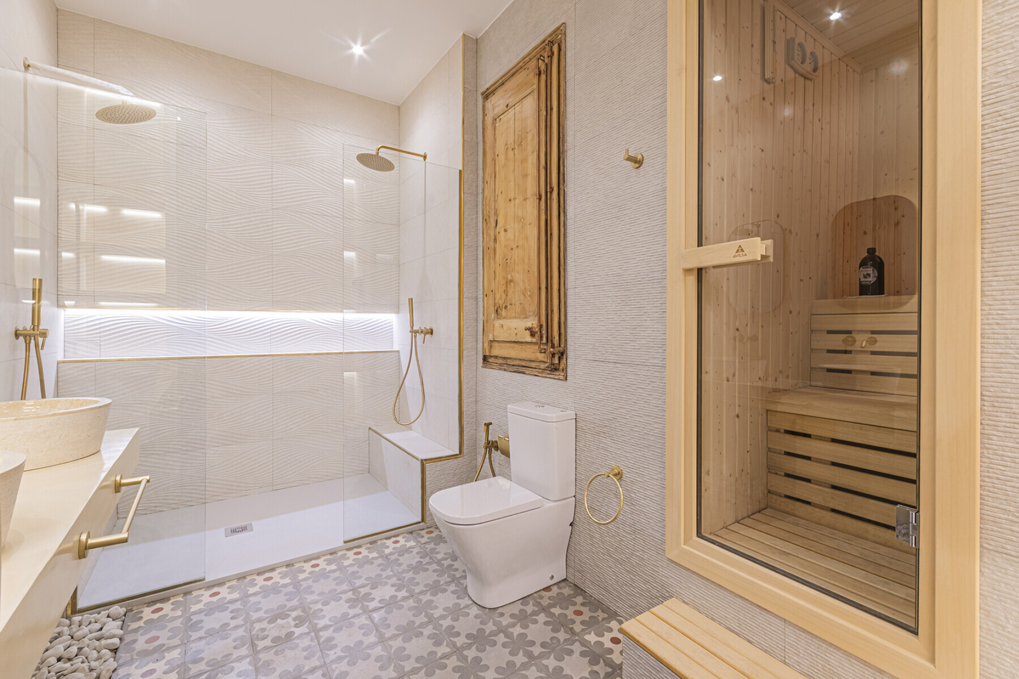  Magnificent, renovated main residence in a historic estate overlooking Port Vell - 物件實景