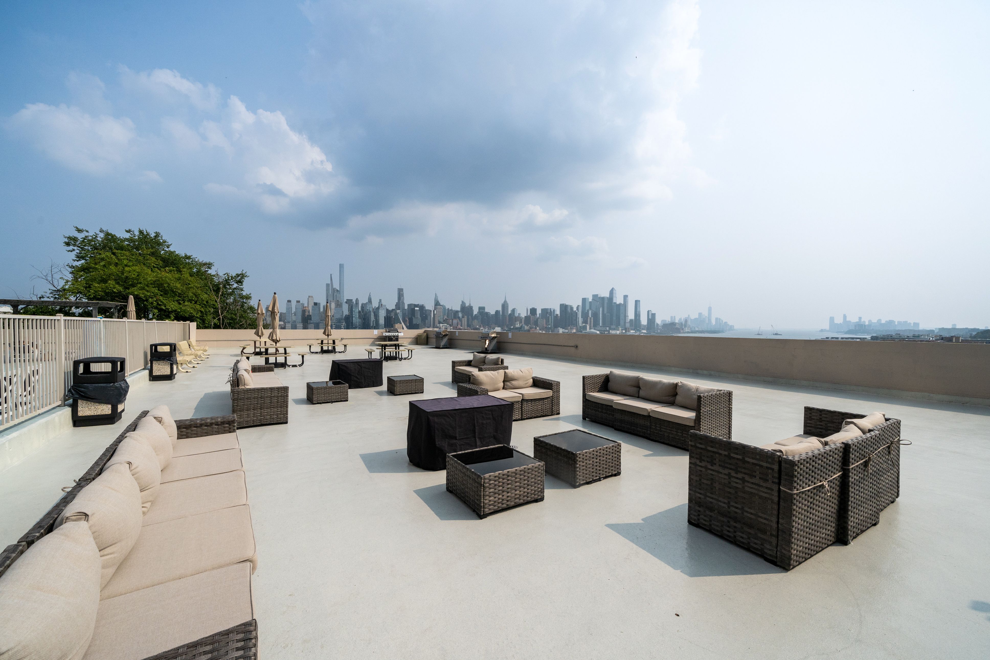  6040 JFK Boulevard East, West New York, NJ 07093 - 物件實景