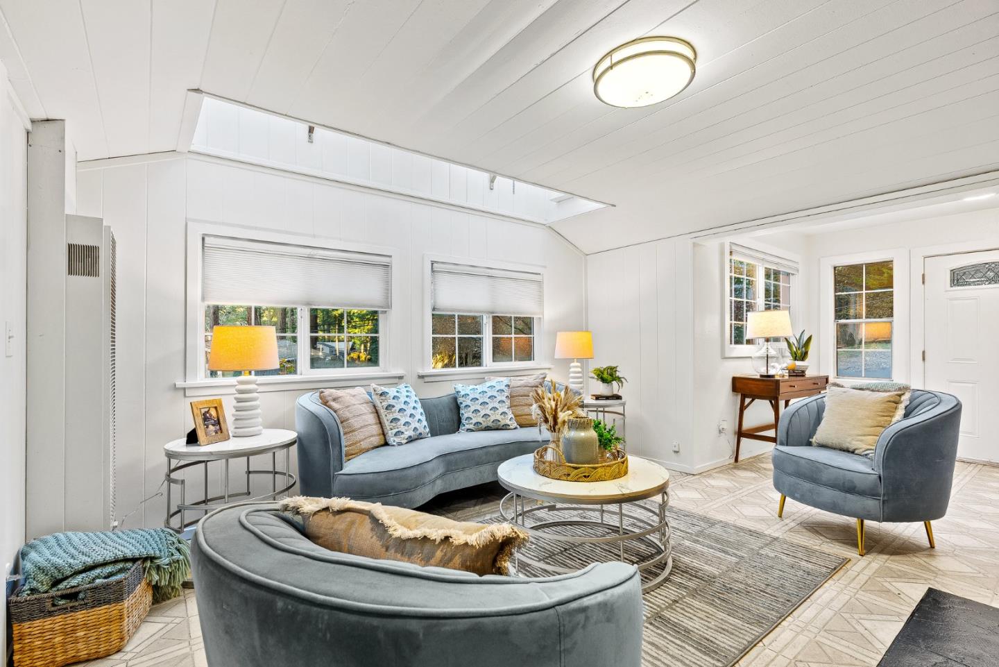 Scotts Valley, California, 95066, United States, 1 Bedroom Bedrooms, ,1 BathroomBathrooms,Residential,For Sale,2002288