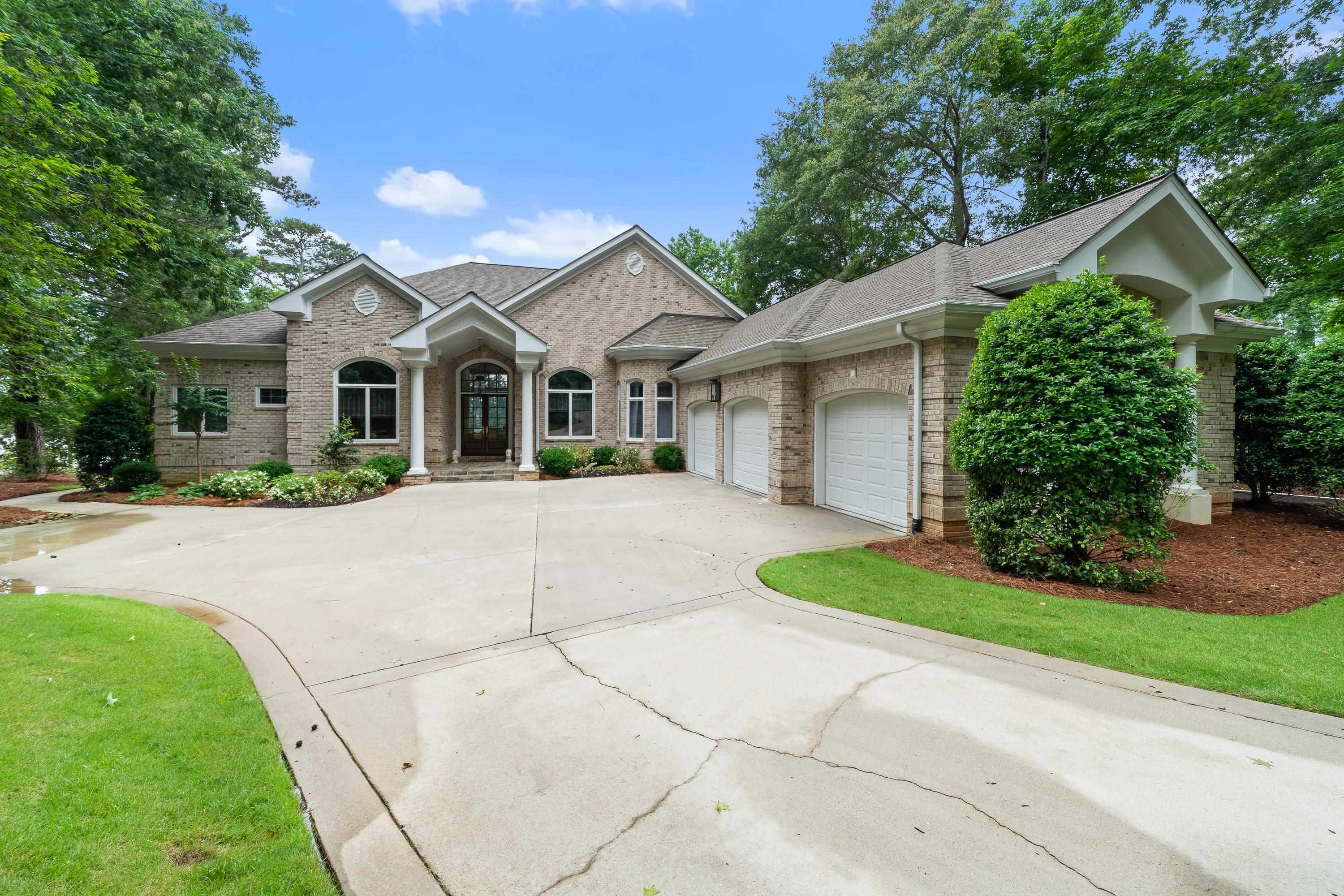 Greensboro, Georgia, 30642, United States, 4 Bedrooms Bedrooms, ,5 BathroomsBathrooms,Residential,For Sale,1847272