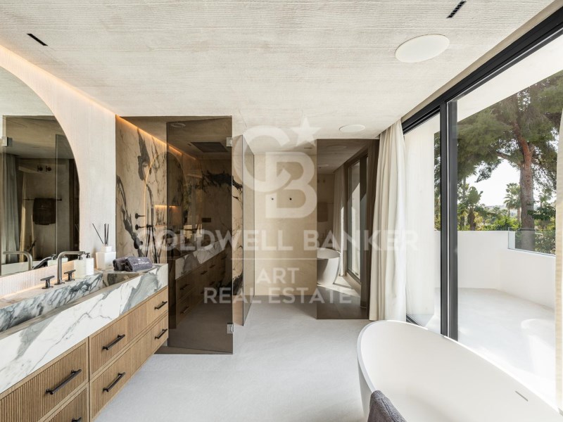 Marbella, Andalusia, ES, 5 Bedrooms Bedrooms, ,6 BathroomsBathrooms,Residential,For Sale,1785544