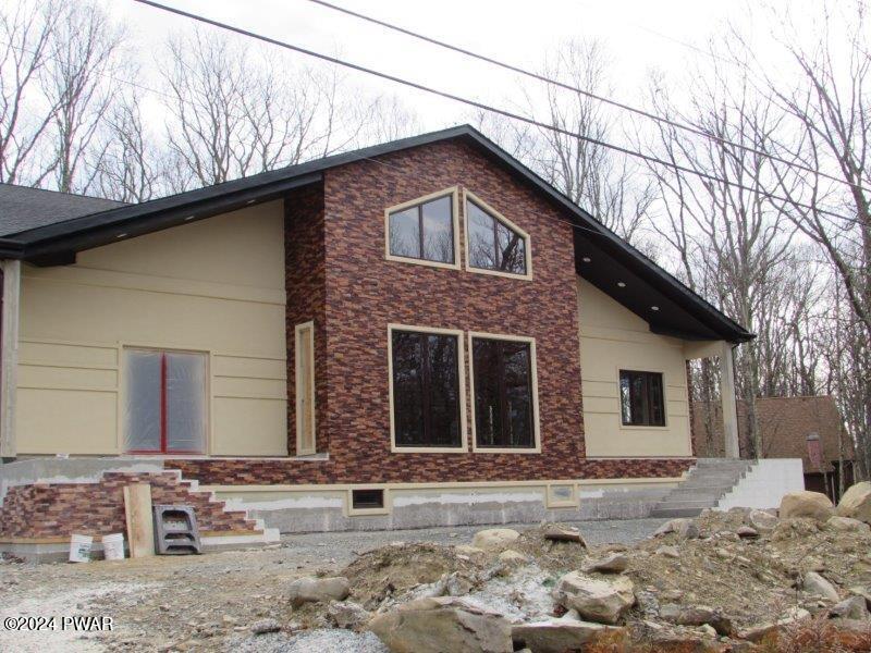 Lords Valley, Pennsylvania, 18428, United States, 5 Bedrooms Bedrooms, ,3 BathroomsBathrooms,Residential,For Sale,1983244