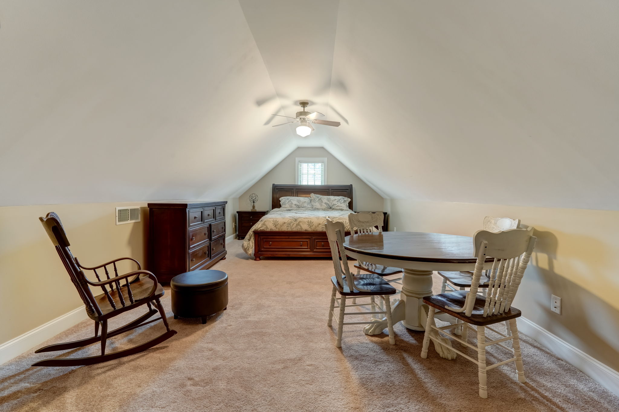 Reidsville, North Carolina, 27320, United States, 3 Bedrooms Bedrooms, ,2 BathroomsBathrooms,Residential,For Sale,2012071