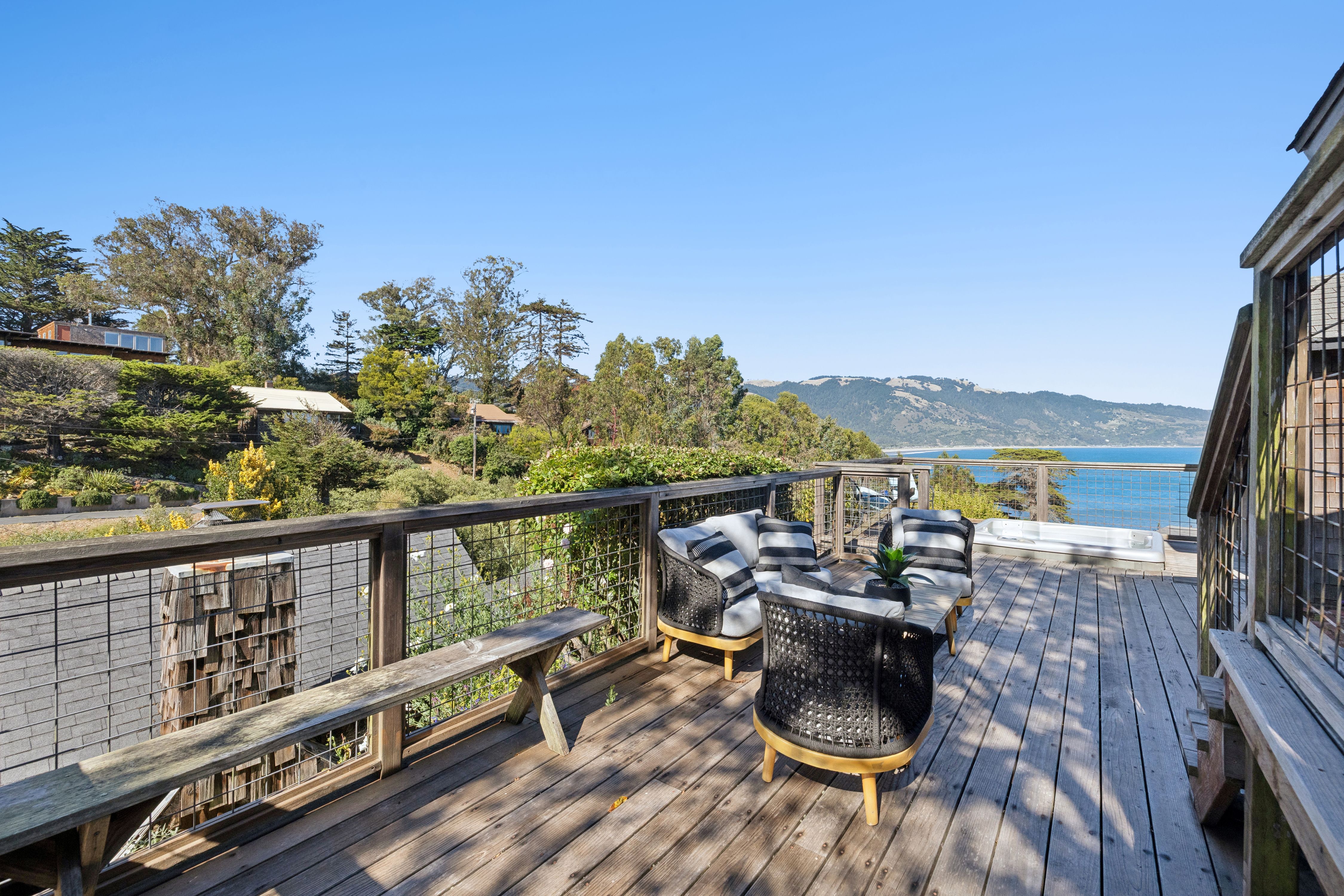  Artisan-Built Beach House - 物件實景