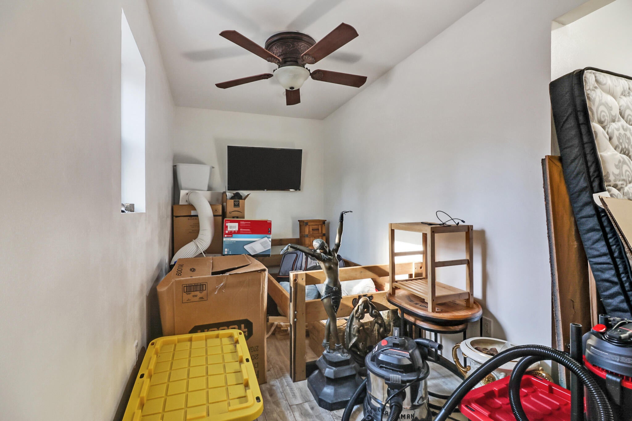 Pikeville, Tennessee, 37367, United States, 5 Bedrooms Bedrooms, ,3 BathroomsBathrooms,Residential,For Sale,1692577