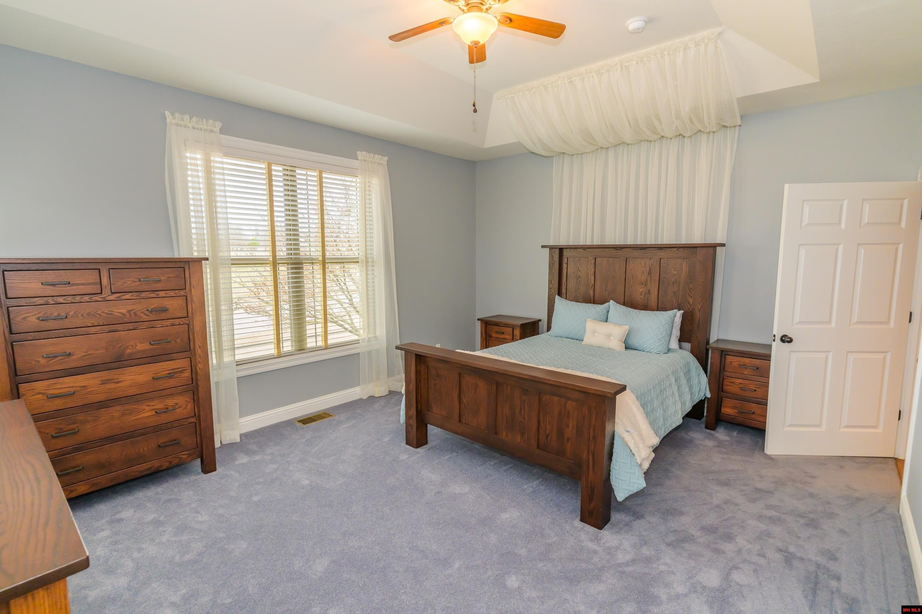 Mountain Home, Arkansas, 72653, United States, 3 Bedrooms Bedrooms, ,2 BathroomsBathrooms,Residential,For Sale,2033184