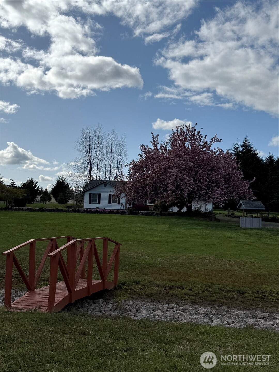 Winlock, Washington, 98596, United States, 3 Bedrooms Bedrooms, ,2 BathroomsBathrooms,Residential,For Sale,2015352