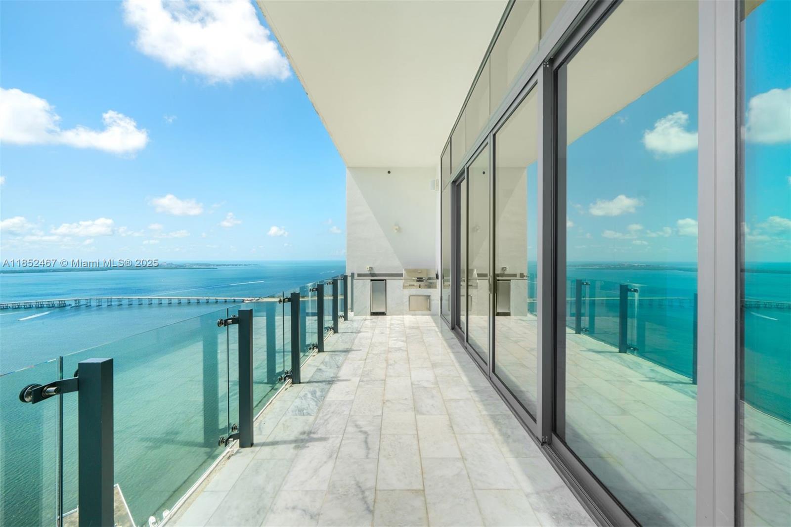 Miami, Florida, 33131, United States, 3 Bedrooms Bedrooms, ,4 BathroomsBathrooms,Residential,For Sale,1908751