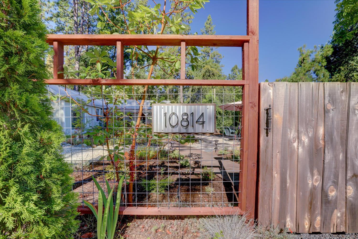 Nevada City, California, 95959, United States, 2 Bedrooms Bedrooms, ,1 BathroomBathrooms,Residential,For Sale,1982930