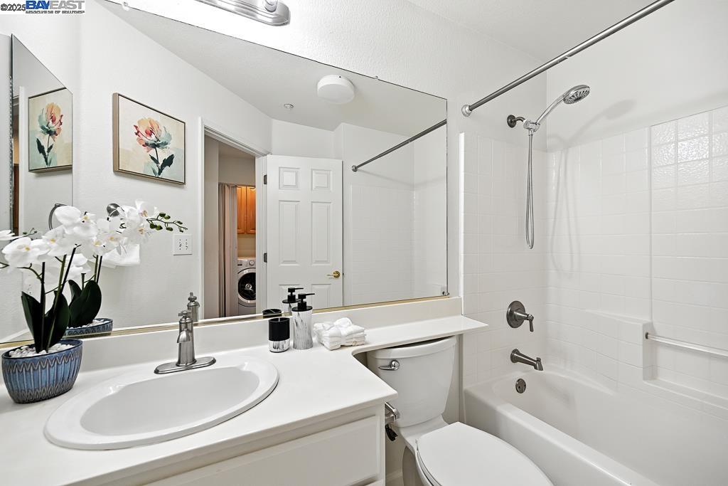 Dublin, California, 94568, United States, 3 Bedrooms Bedrooms, ,2 BathroomsBathrooms,Residential,For Sale,1987848