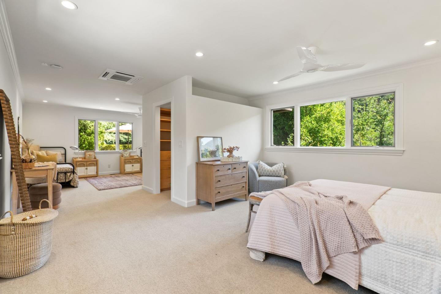 Los Gatos, California, 95032, United States, 4 Bedrooms Bedrooms, ,4 BathroomsBathrooms,Residential,For Sale,1918329