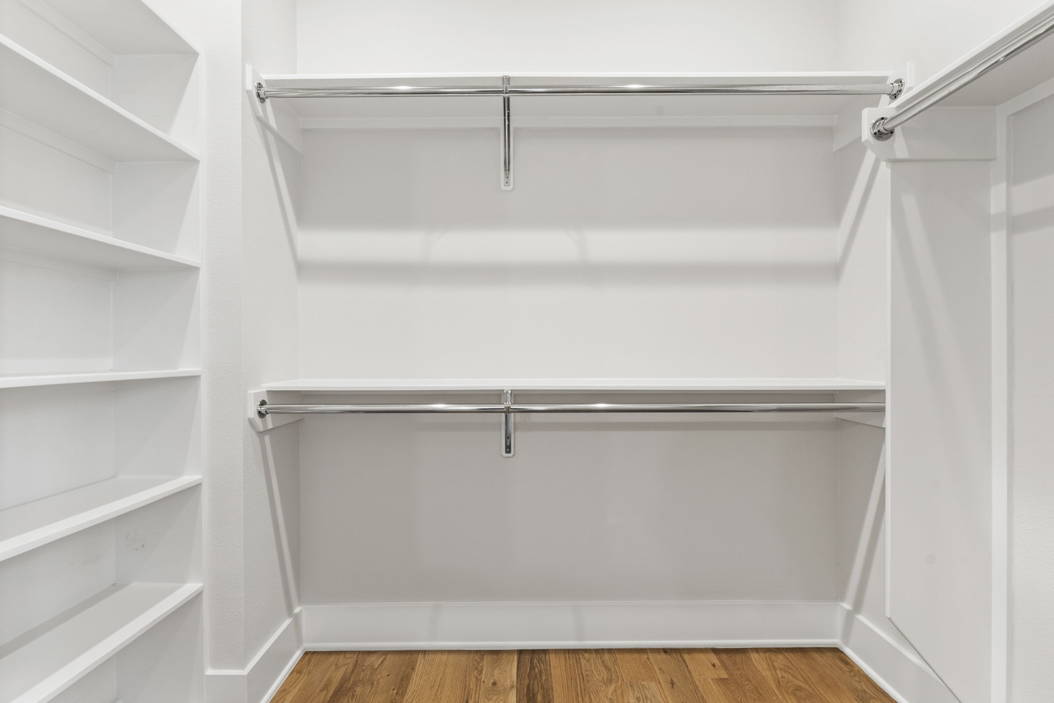 Houston, Texas, 77098, United States, 3 Bedrooms Bedrooms, ,4 BathroomsBathrooms,Residential,For Sale,1975759