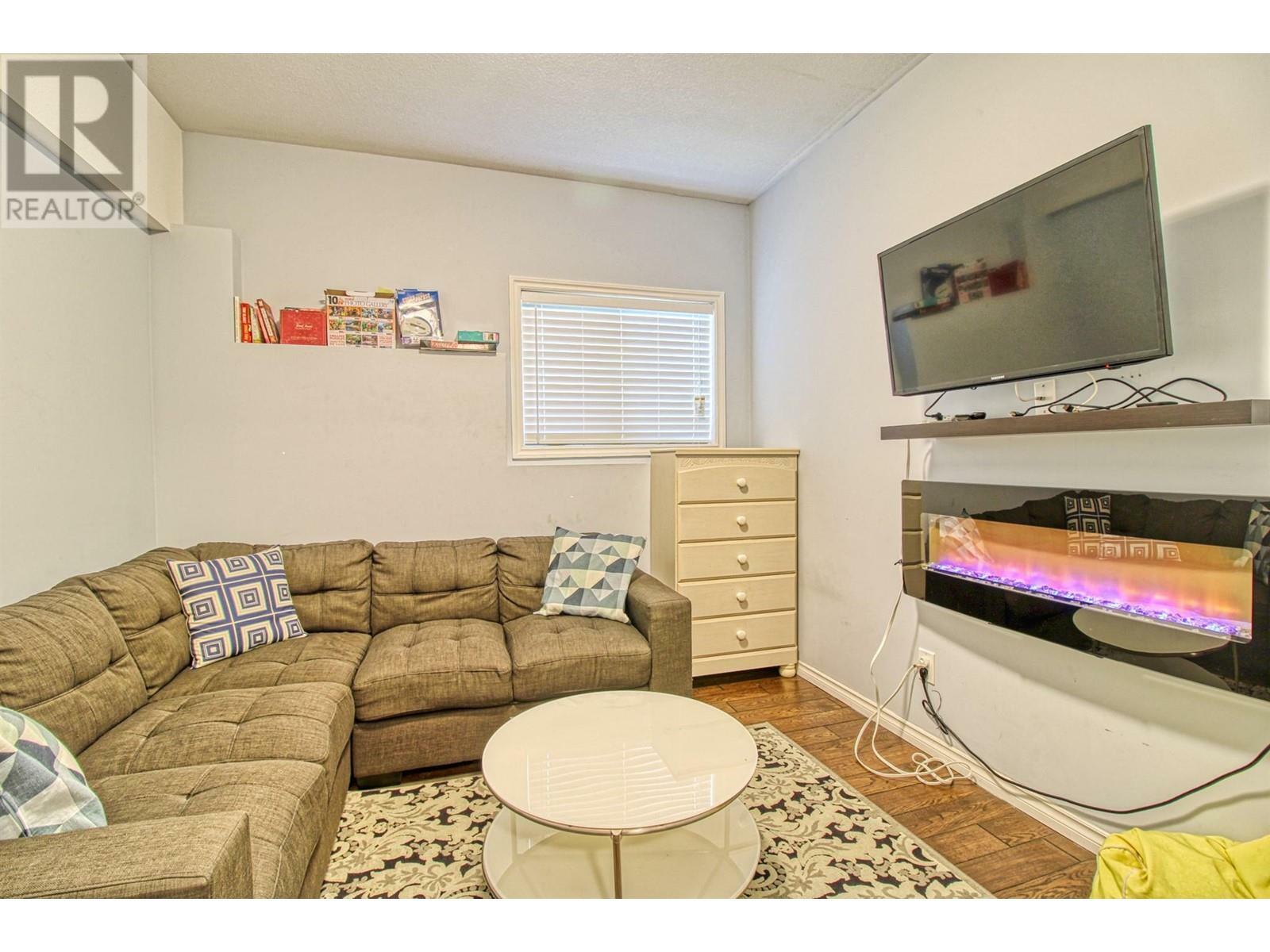 KELOWNA, British Columbia, V1Z 3R8, CA, 3 Bedrooms Bedrooms, ,2 BathroomsBathrooms,Residential,For Sale,1838856