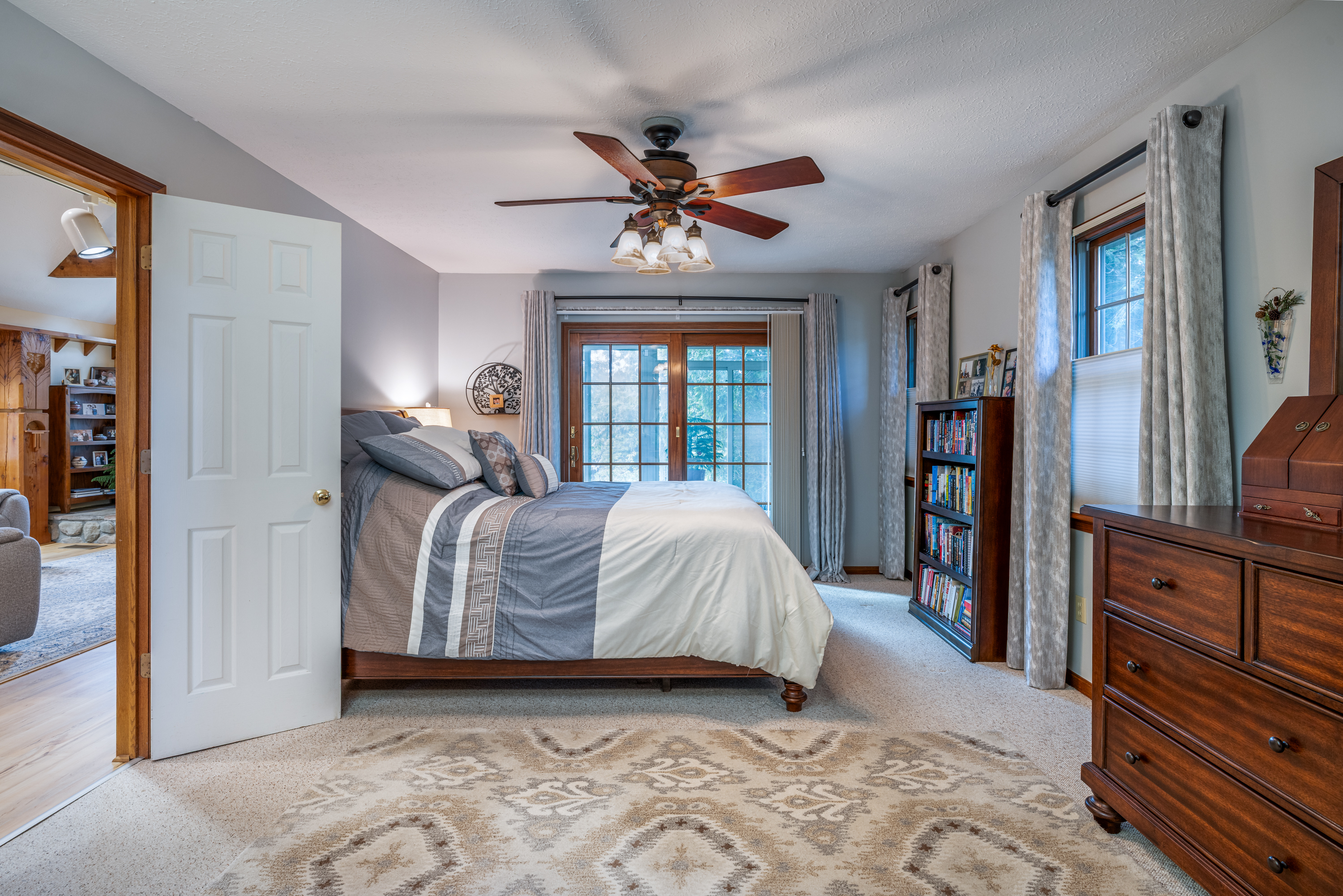 Vermilion, Ohio, 44089, United States, 4 Bedrooms Bedrooms, ,3 BathroomsBathrooms,Residential,For Sale,1978038