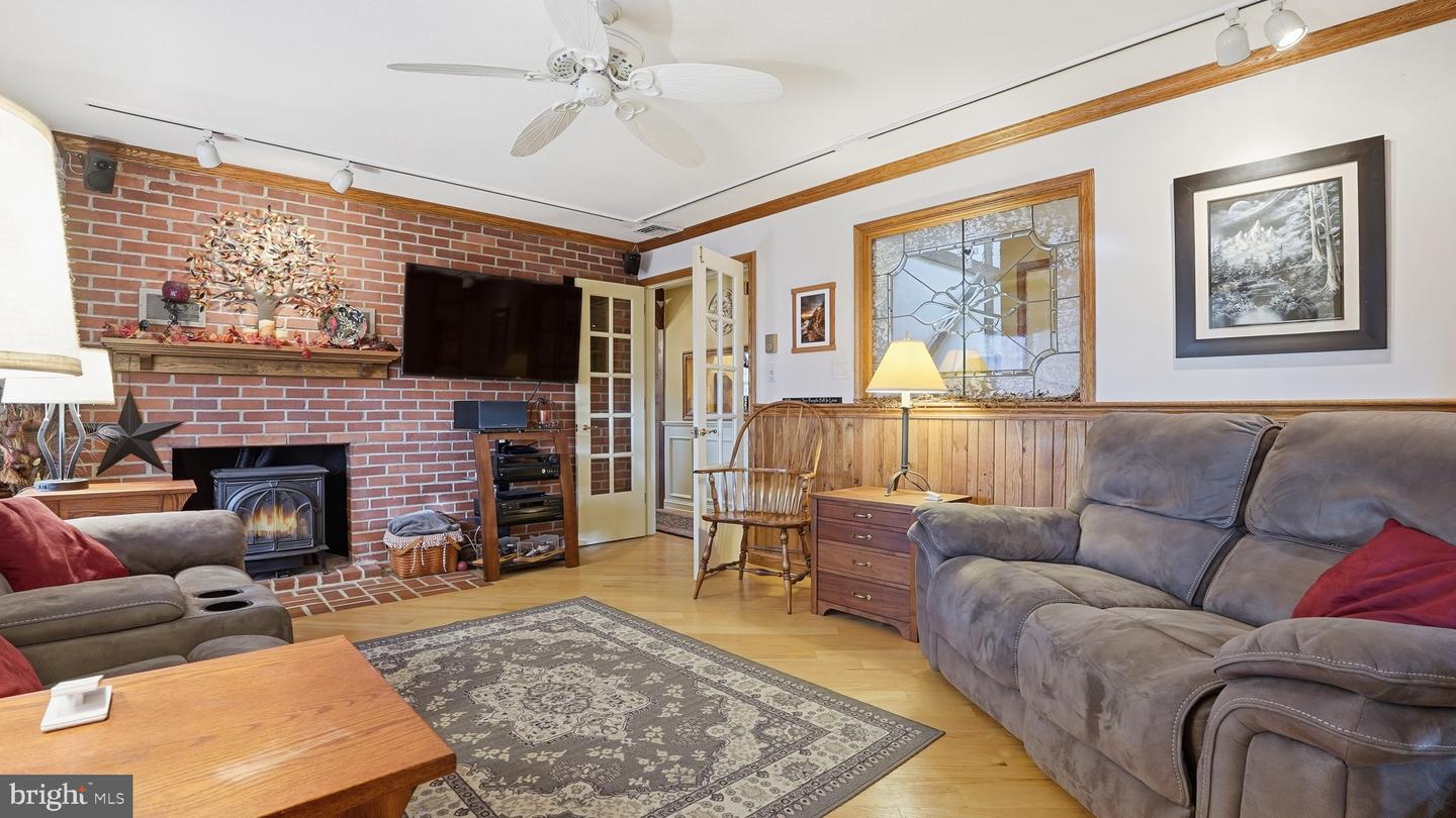 Allentown, Pennsylvania, 18103, United States, 3 Bedrooms Bedrooms, ,2 BathroomsBathrooms,Residential,For Sale,1993254