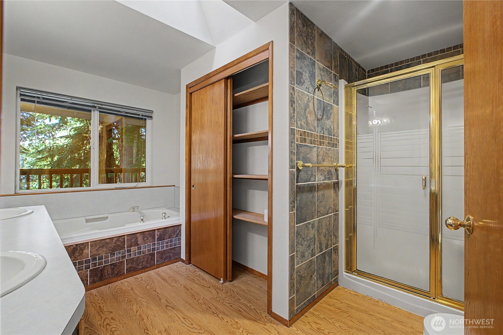 Olympia, Washington, 98513, United States, 4 Bedrooms Bedrooms, ,3 BathroomsBathrooms,Residential,For Sale,2048484