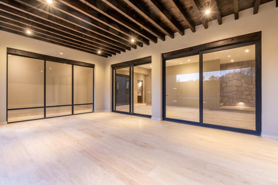 San Miguel de Allende, Guanajuato, 37797, Mexico, 3 Bedrooms Bedrooms, ,5 BathroomsBathrooms,Residential,For Sale,1695188