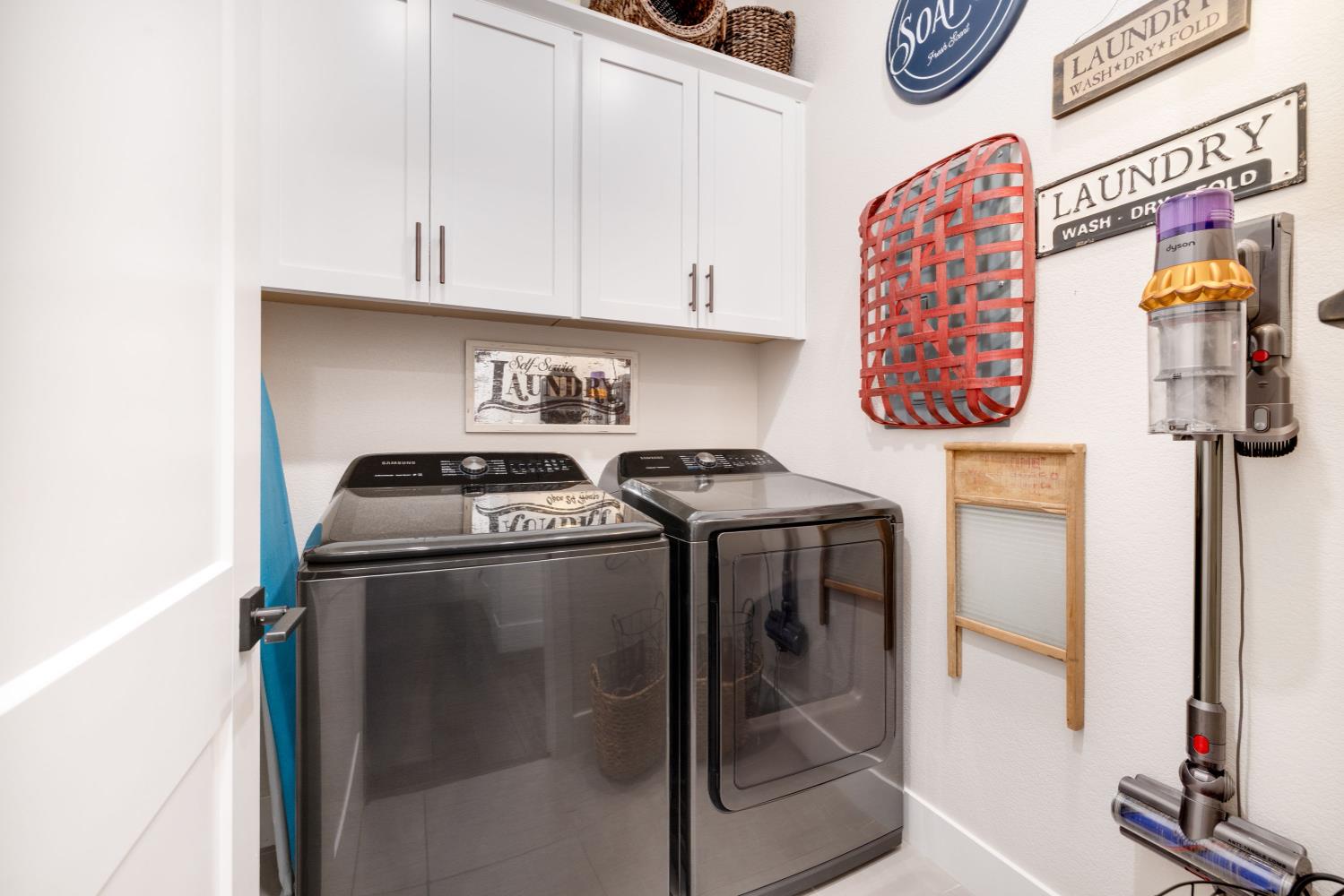 Roseville, California, 95747, United States, 3 Bedrooms Bedrooms, ,2 BathroomsBathrooms,Residential,For Sale,2002190