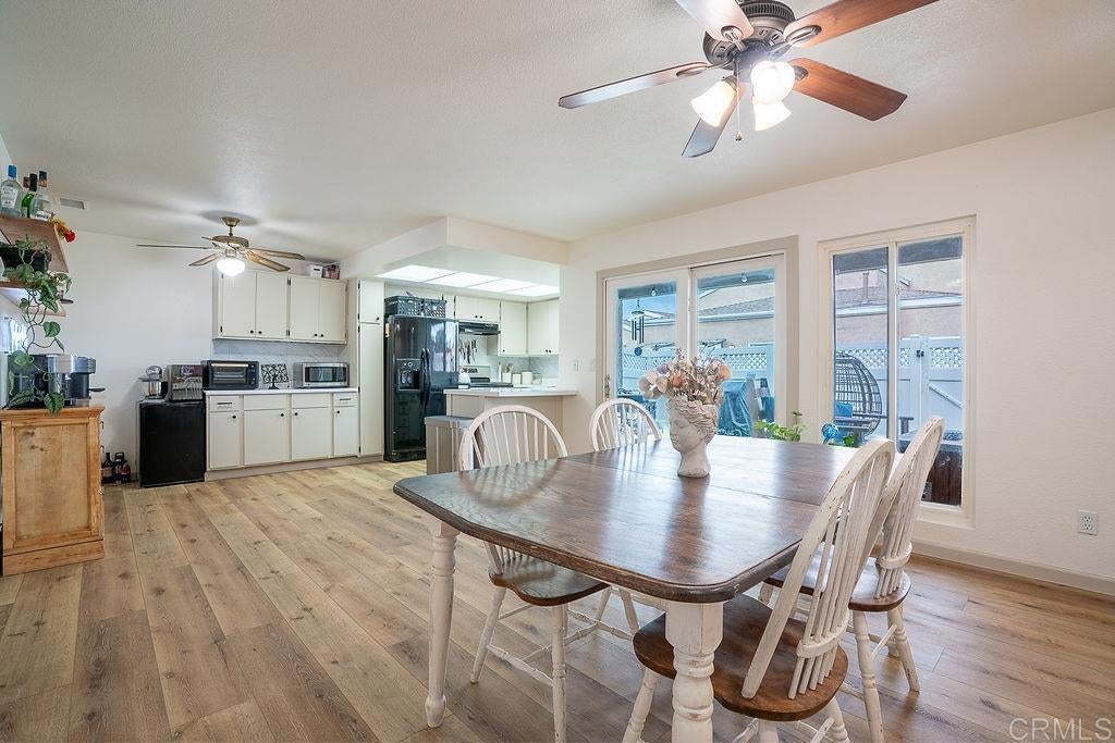 Temecula, California, 92592, United States, 3 Bedrooms Bedrooms, ,3 BathroomsBathrooms,Residential,For Sale,1997164