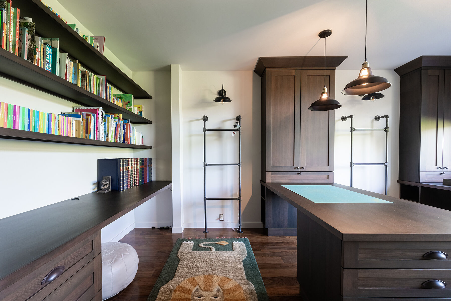 Architectural Glenmore Home - 物件實景