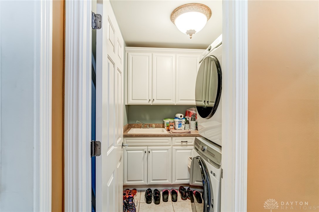 Beavercreek Township, Ohio, 45385, United States, 3 Bedrooms Bedrooms, ,3 BathroomsBathrooms,Residential,For Sale,1760598