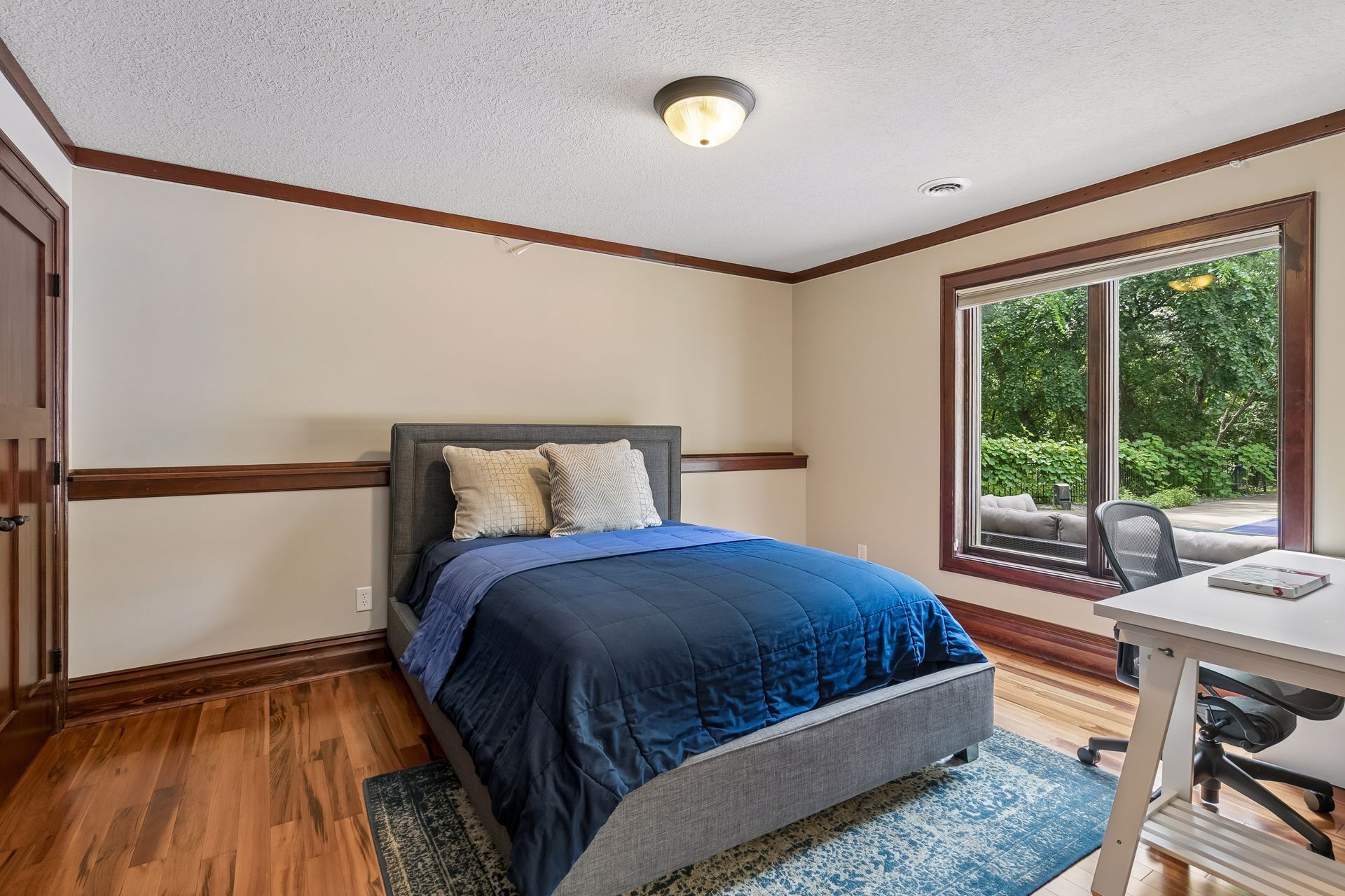  One-of-a-kind wooded retreat in Lakeville - 物件實景